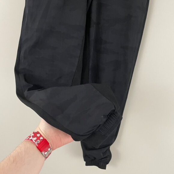 Athleta Brooklyn Lined Camo Joggers in Black Lux Size 2 Tall - Picture 6 of 7